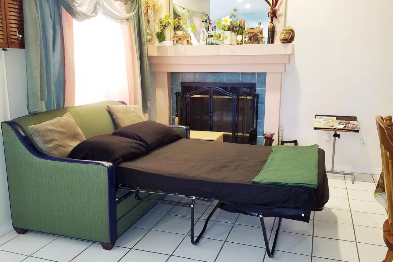 Cozy And Conveniently Located Pool Home With Free Wifi Tampa Exterior photo